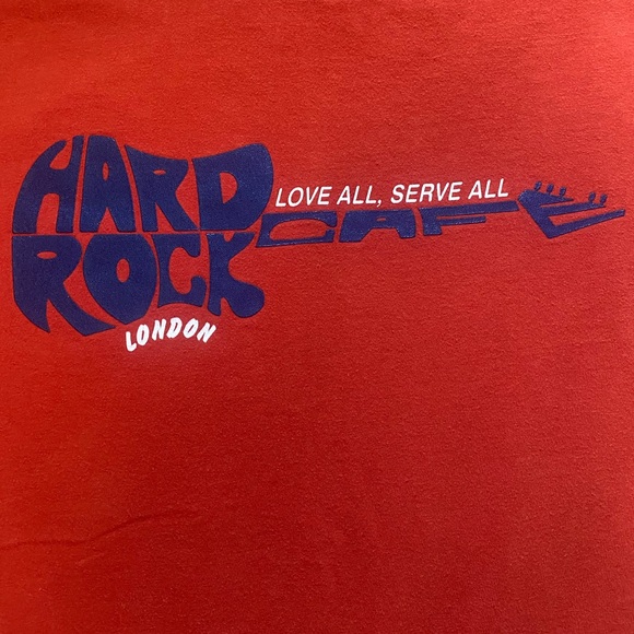 Hard Rock Cafe Rare London Guitar Medium Graphic T-Shirt “Love All, Serve All” - Picture 6 of 7